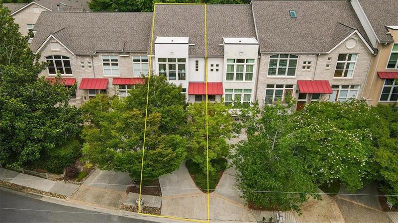 Image for property 1344 Fernwood Circle, Brookhaven, GA 30319