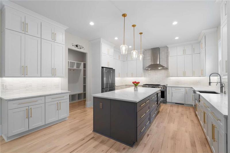 Image for property 4827 Basingstoke Drive, Suwanee, GA 30024