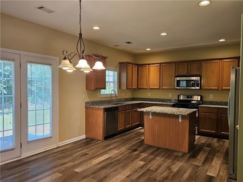 Image for property 5580 Hastings Terrace, Alpharetta, GA 30005