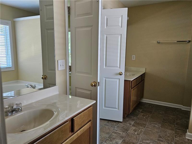 Image for property 5580 Hastings Terrace, Alpharetta, GA 30005