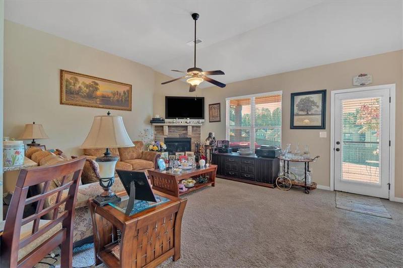 Image for property 911 Mcduffie Circle, Douglasville, GA 30134