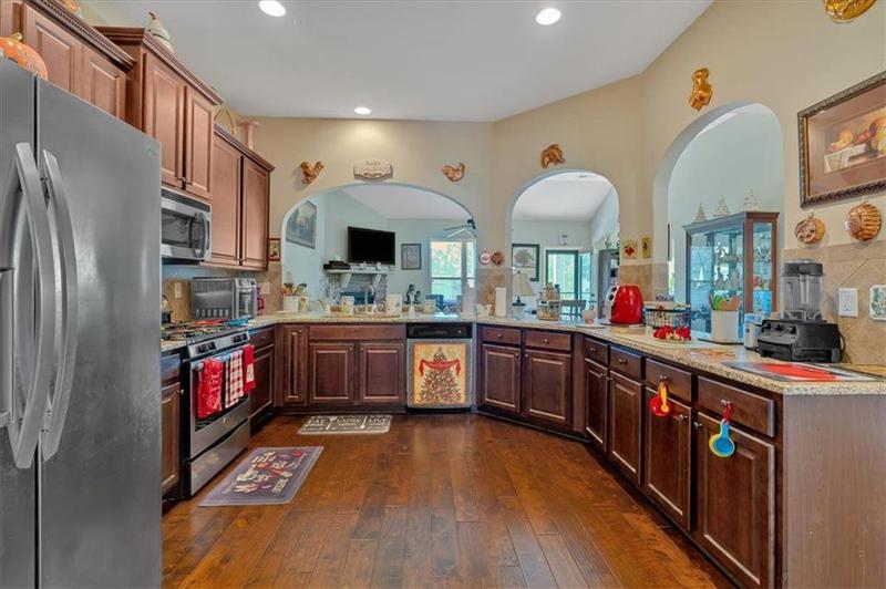 Image for property 911 Mcduffie Circle, Douglasville, GA 30134