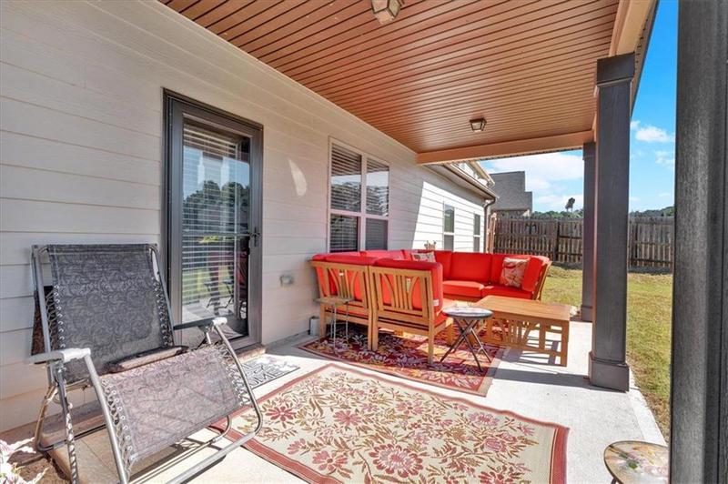 Image for property 911 Mcduffie Circle, Douglasville, GA 30134