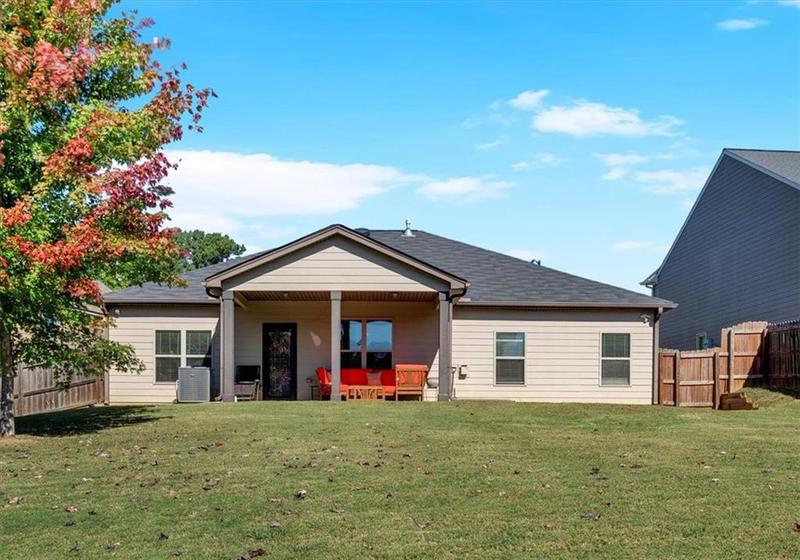 Image for property 911 Mcduffie Circle, Douglasville, GA 30134
