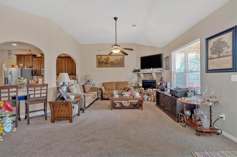 Image for property 911 Mcduffie Circle, Douglasville, GA 30134