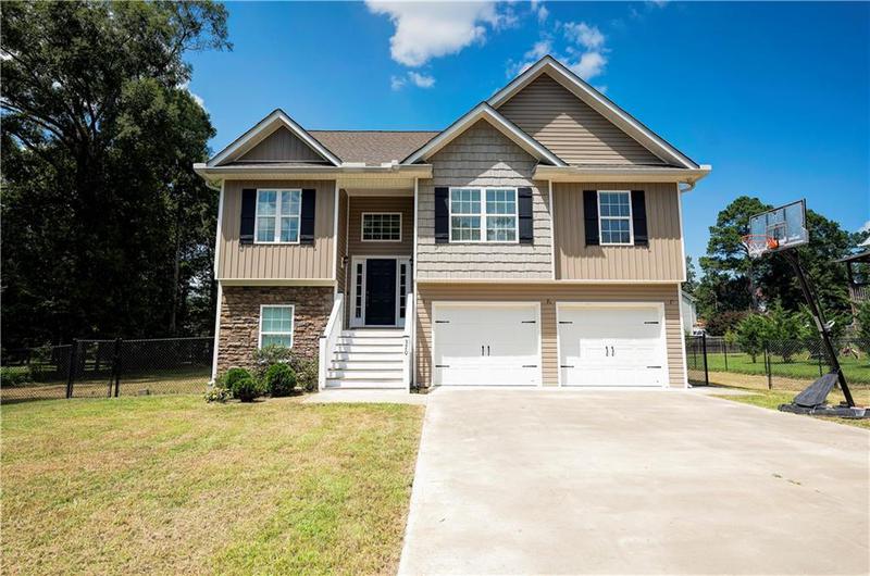 Image for property 370 Wildwood Circle, Calhoun, GA 30701