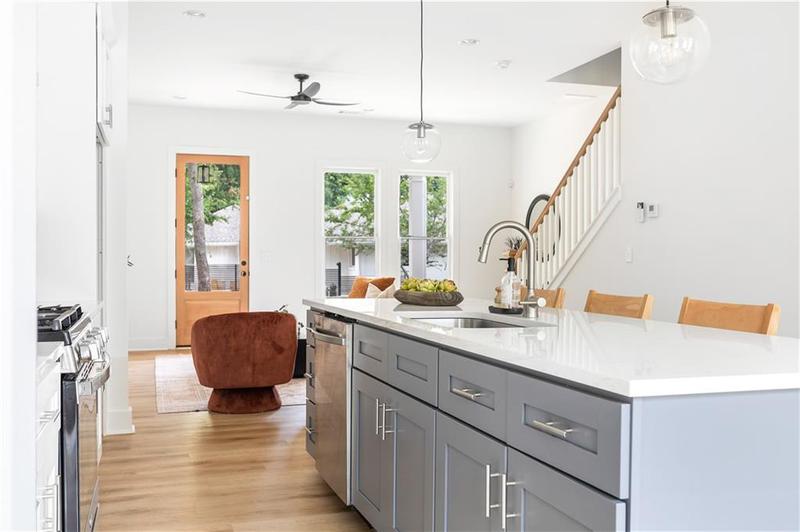 Image for property 597 Federal Terrace, Atlanta, GA 30315