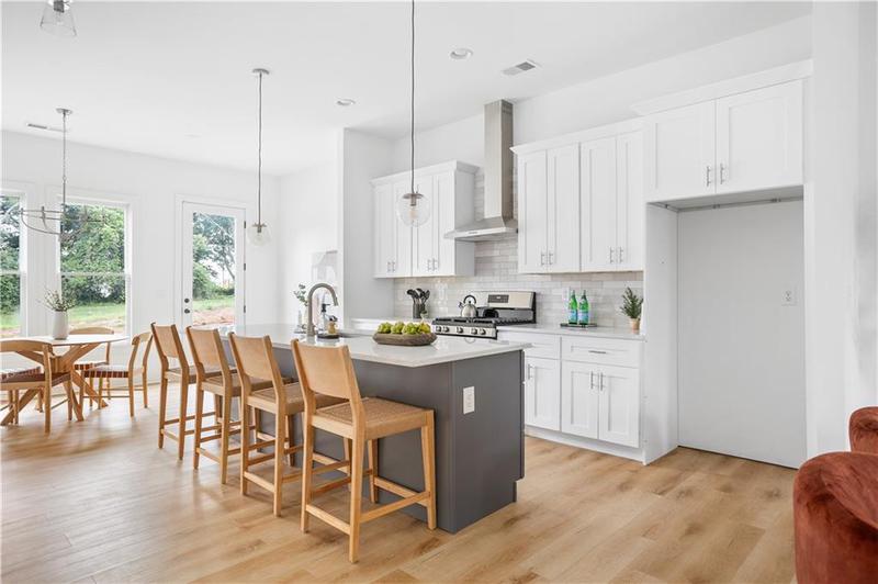 Image for property 597 Federal Terrace, Atlanta, GA 30315