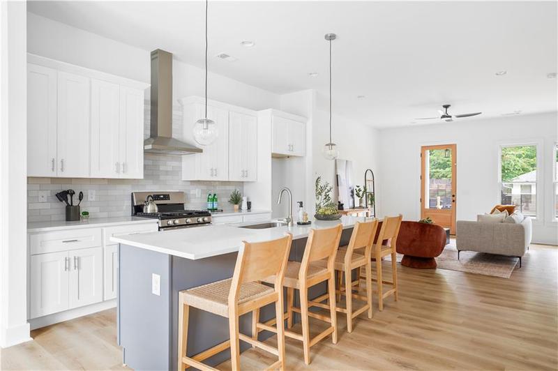 Image for property 597 Federal Terrace, Atlanta, GA 30315