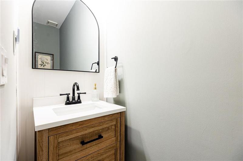 Image for property 11140 Brookhollow Trail, Alpharetta, GA 30022