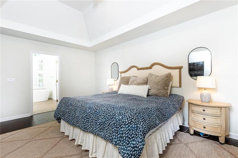 Image for property 11140 Brookhollow Trail, Alpharetta, GA 30022