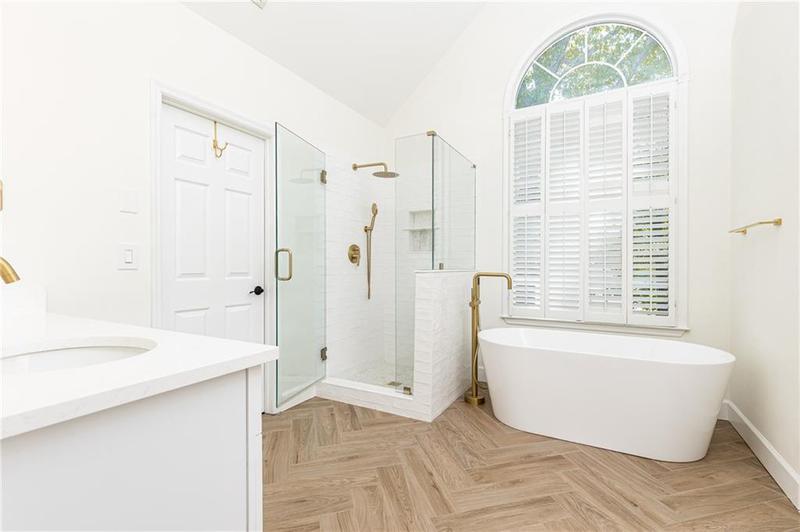 Image for property 11140 Brookhollow Trail, Alpharetta, GA 30022