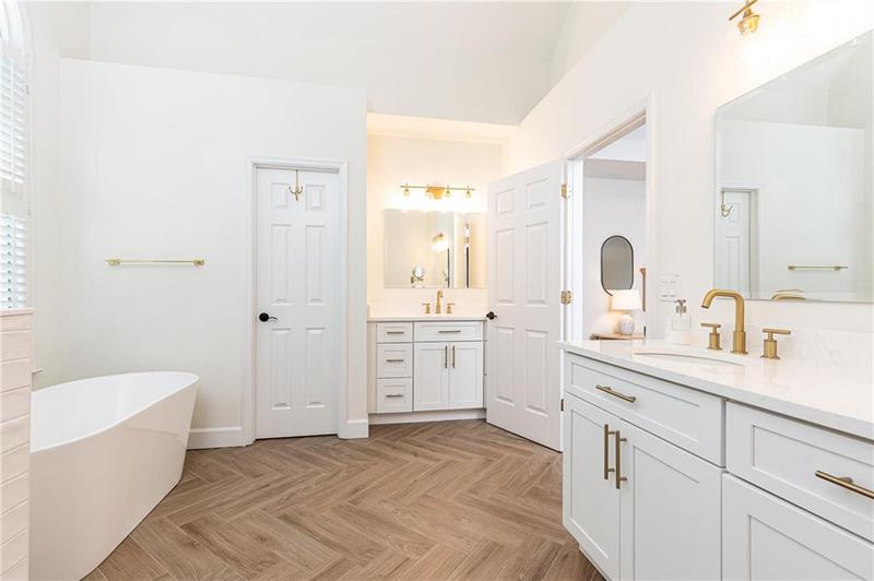 Image for property 11140 Brookhollow Trail, Alpharetta, GA 30022