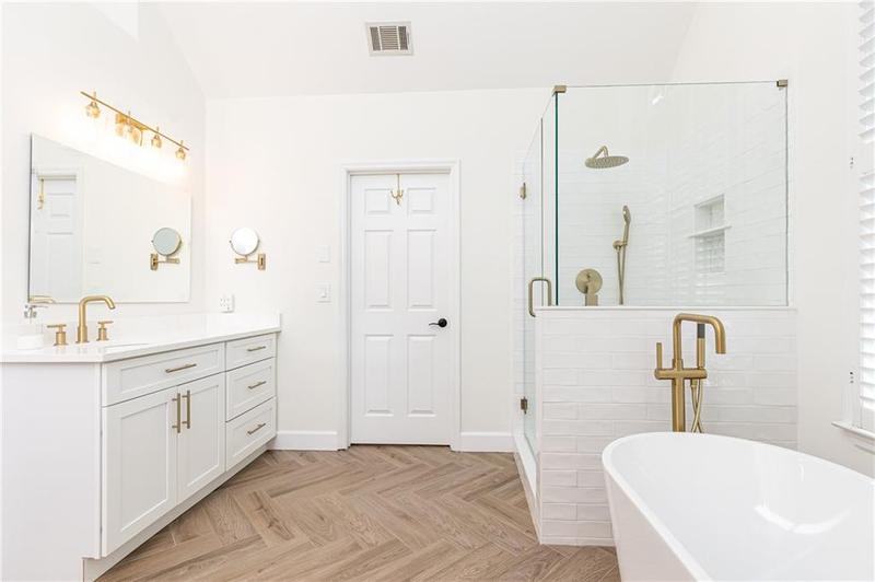 Image for property 11140 Brookhollow Trail, Alpharetta, GA 30022