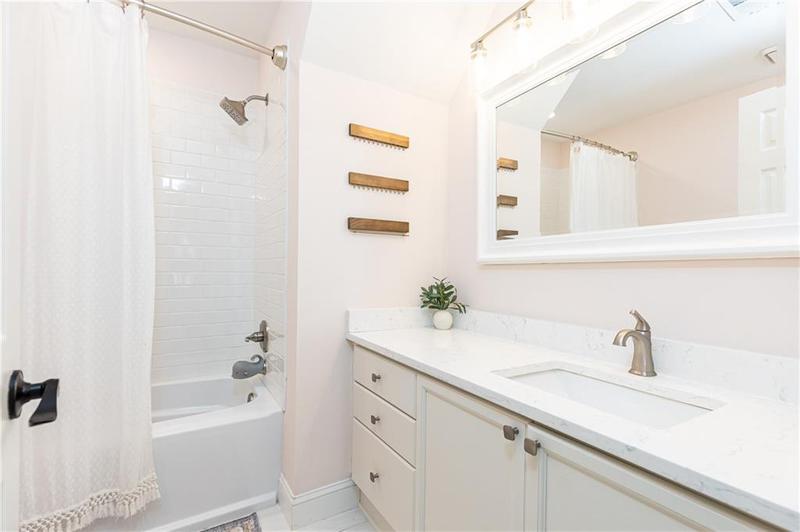 Image for property 11140 Brookhollow Trail, Alpharetta, GA 30022