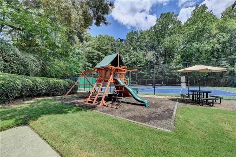 Image for property 11140 Brookhollow Trail, Alpharetta, GA 30022