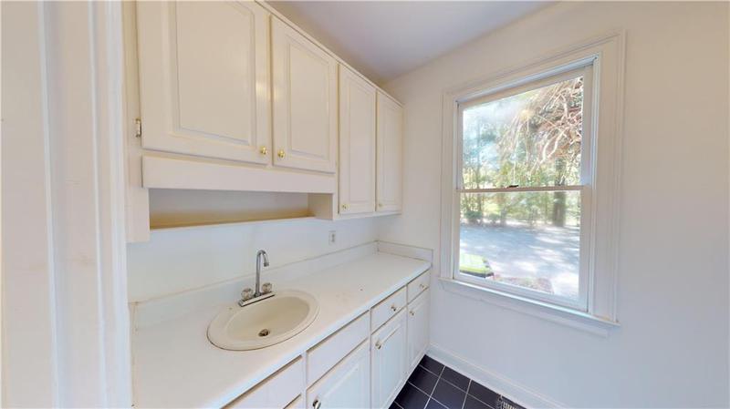 Image for property 15 Greenridge, Newnan, GA 30265