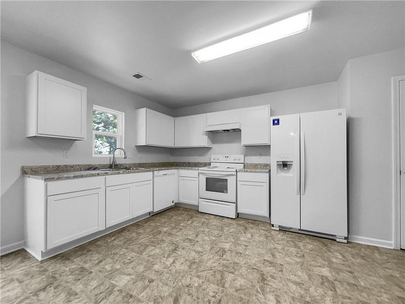 Image for property 325 Freeman Circle, Villa Rica, GA 30180