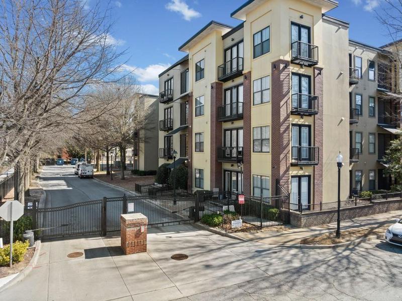 Image for property 5300 Peachtree Road 3507, Atlanta, GA 30341