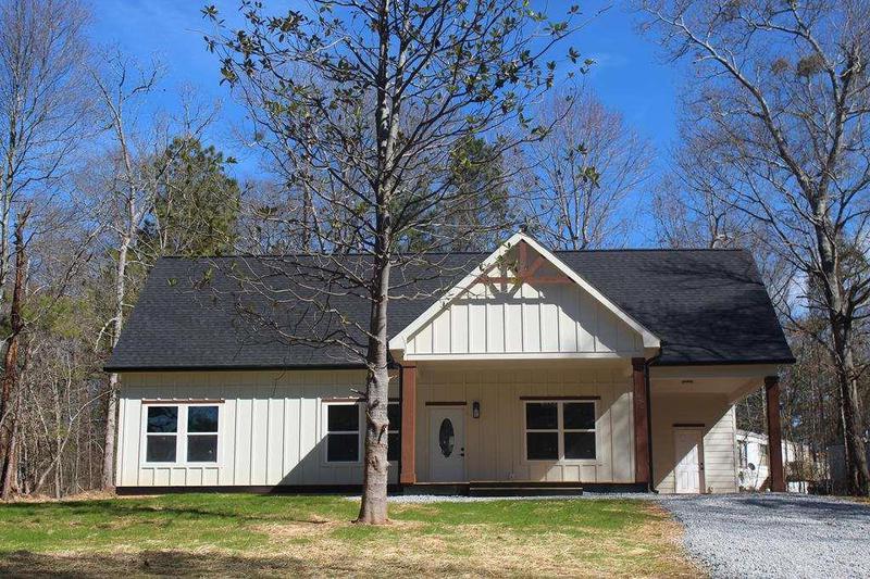 Image for property 60 Riverside Court, Carrollton, GA 30117