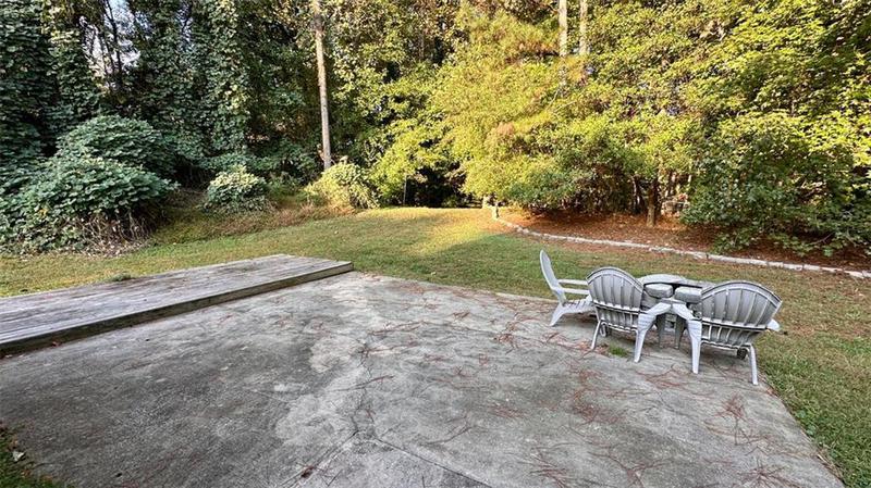 Image for property 5965 CATAWBA Way, Atlanta, GA 30349