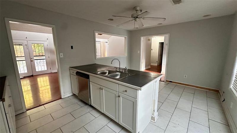 Image for property 5965 CATAWBA Way, Atlanta, GA 30349
