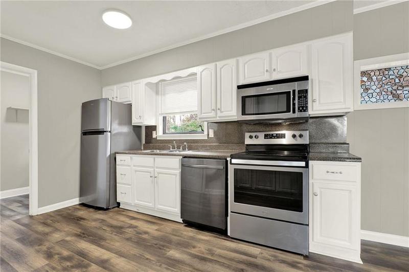 Image for property 451 Plainview Drive, Dalton, GA 30721