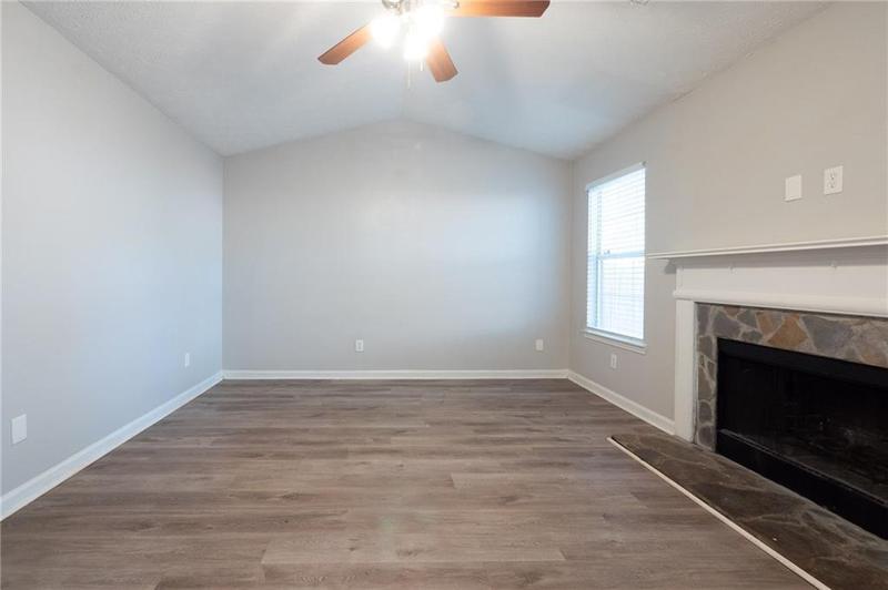 Image for property 150 Lake Terrace, Mcdonough, GA 30253