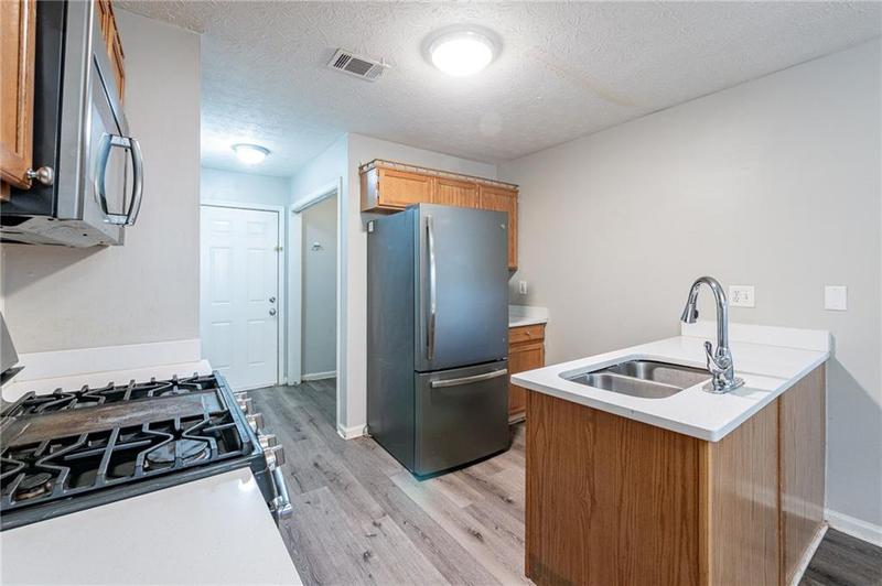 Image for property 150 Lake Terrace, Mcdonough, GA 30253