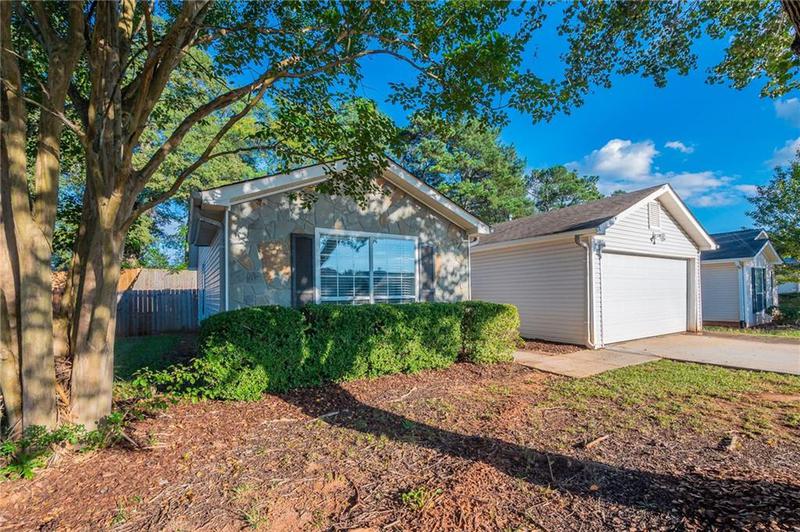 Image for property 150 Lake Terrace, Mcdonough, GA 30253