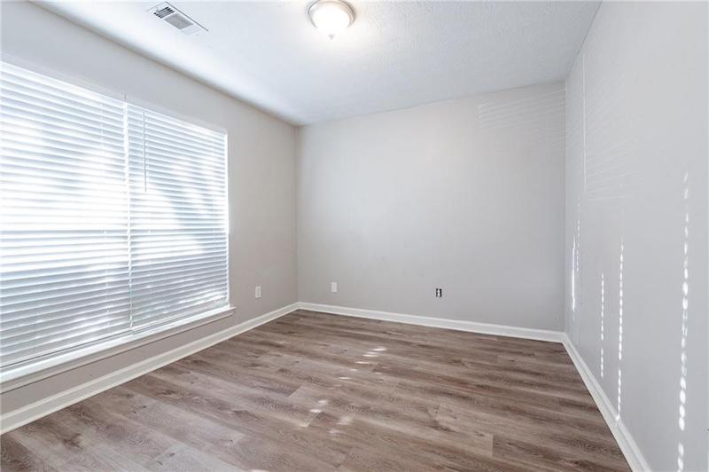 Image for property 150 Lake Terrace, Mcdonough, GA 30253