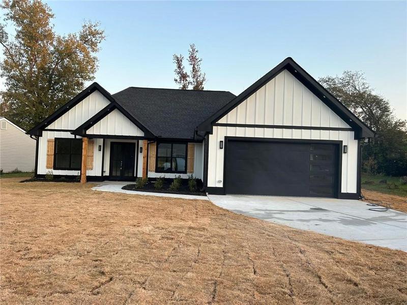 Image for property 7 Camphor Drive, Newnan, GA 30265