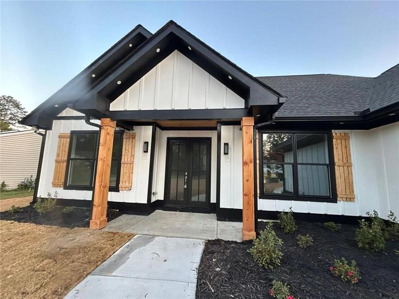 Image for property 7 Camphor Drive, Newnan, GA 30265