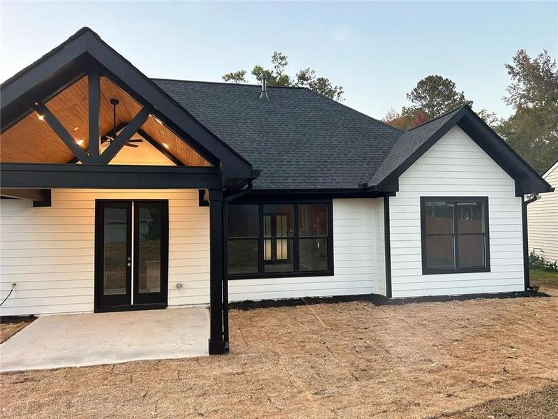 Image for property 7 Camphor Drive, Newnan, GA 30265