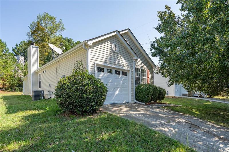 Image for property 1048 Abercorn Way, Douglasville, GA 30134
