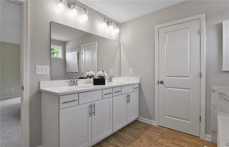 Image for property 280 Rockledge Bend, Powder Springs, GA 30127