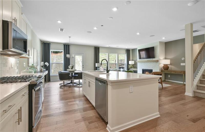 Image for property 280 Rockledge Bend, Powder Springs, GA 30127