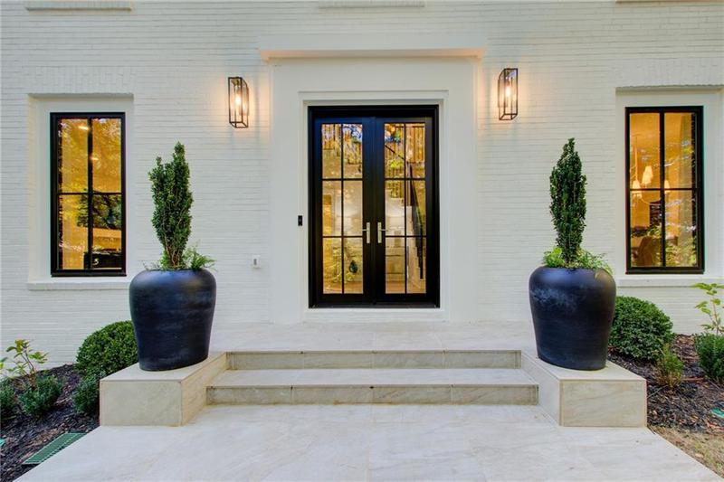 Image for property 6090 River Chase Circle, Atlanta, GA 30328