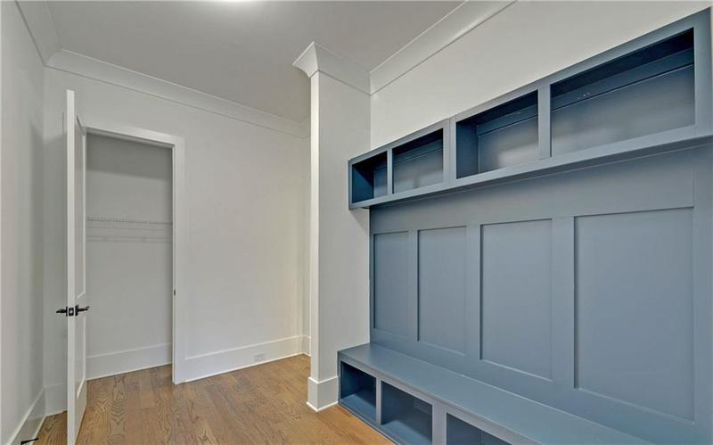 Image for property 4847 Basingstoke Drive, Suwanee, GA 30024