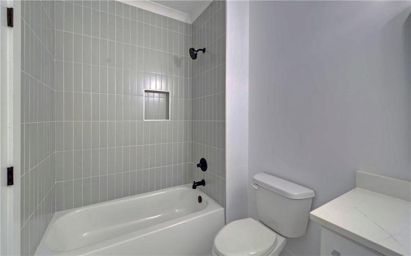 Image for property 4847 Basingstoke Drive, Suwanee, GA 30024