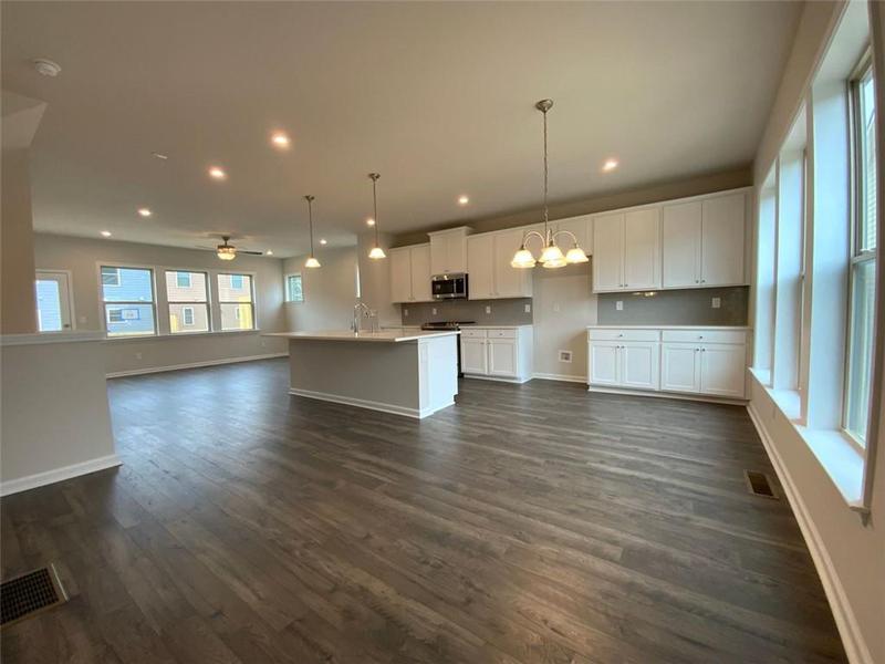 Image for property 3370 REAGAN Way 84, Lawrenceville, GA 30044