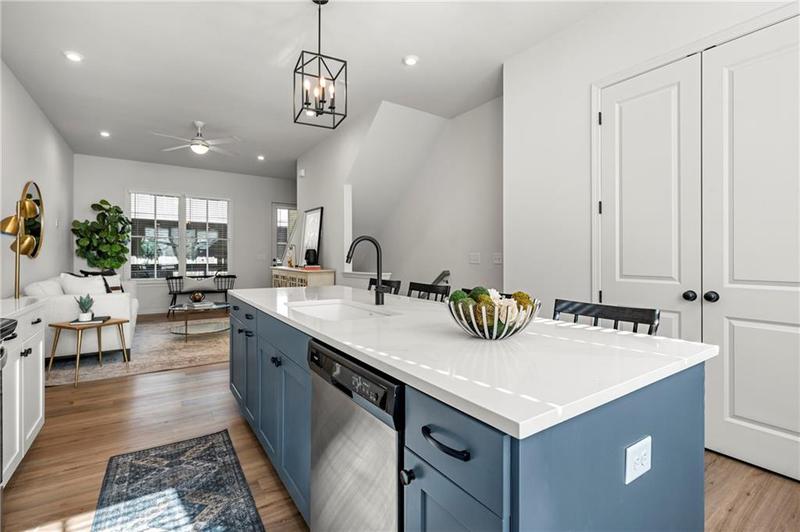 Image for property 720 Perch Place, Atlanta, GA 30312