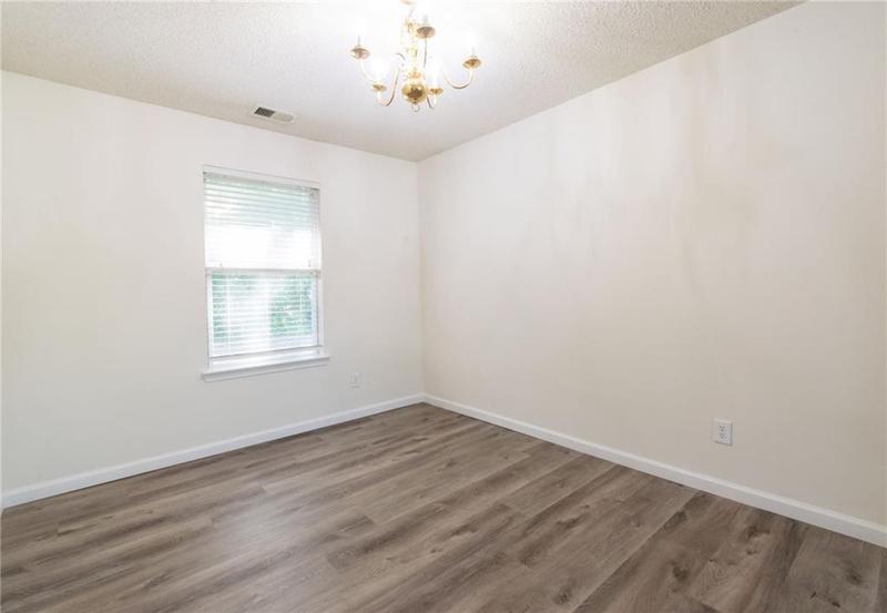 Image for property 3139 Redwood Run, Atlanta, GA 30349