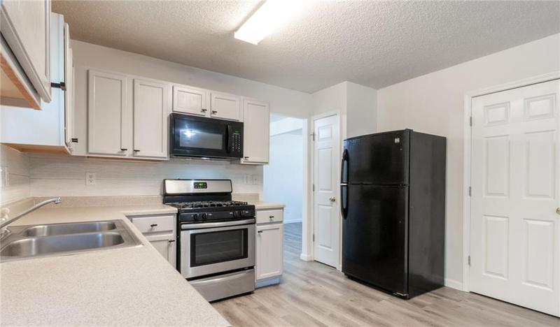 Image for property 3139 Redwood Run, Atlanta, GA 30349