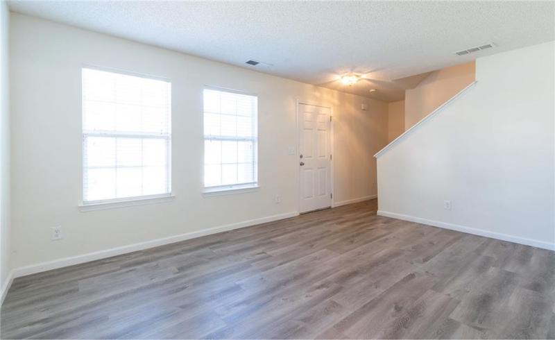 Image for property 3139 Redwood Run, Atlanta, GA 30349