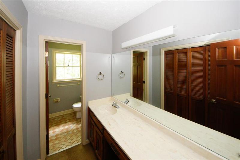 Image for property 2994 Ravenwolfe Way, Snellville, GA 30039