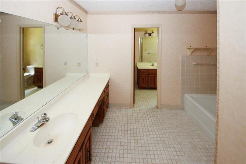 Image for property 2994 Ravenwolfe Way, Snellville, GA 30039