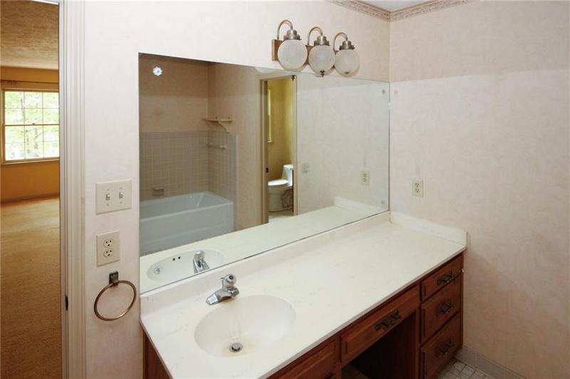 Image for property 2994 Ravenwolfe Way, Snellville, GA 30039