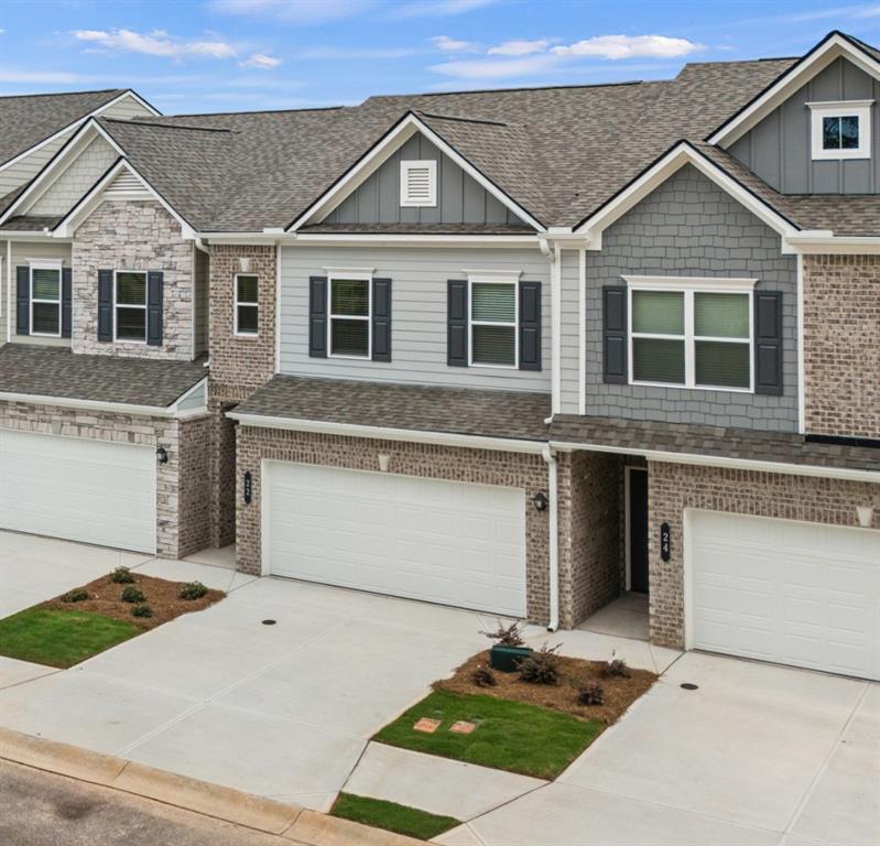 Image for property 22 Jacobs Farm Lane 11, Lawrenceville, GA 30045