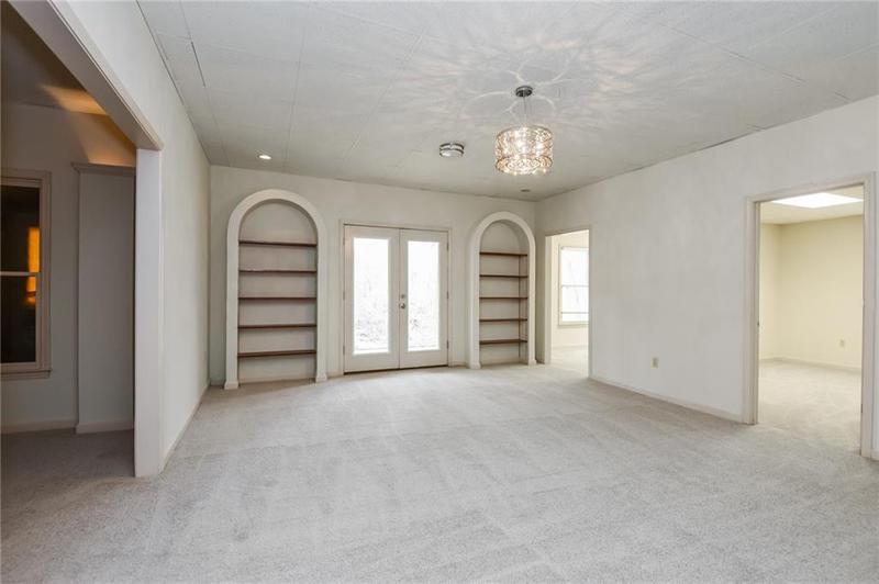 Image for property 5055 Hickory Hills Drive, Woodstock, GA 30188